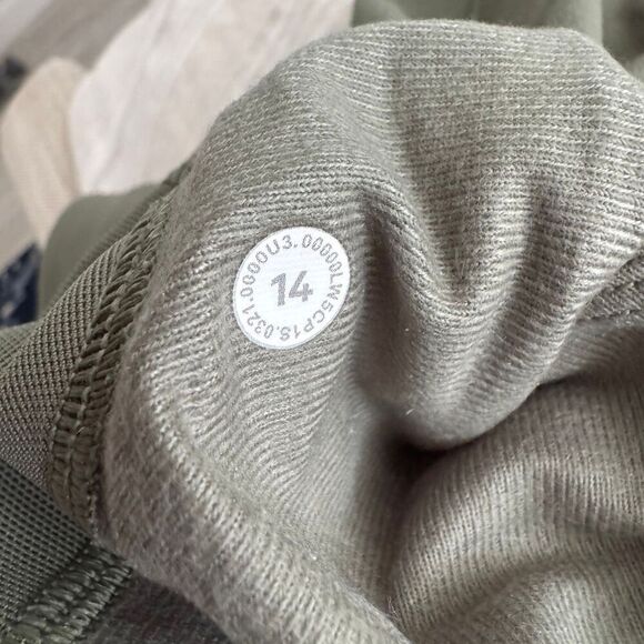 Lululemon Ready to Rulu High-Rise Jogger Size 14 Army Green - Picture 8 of 9